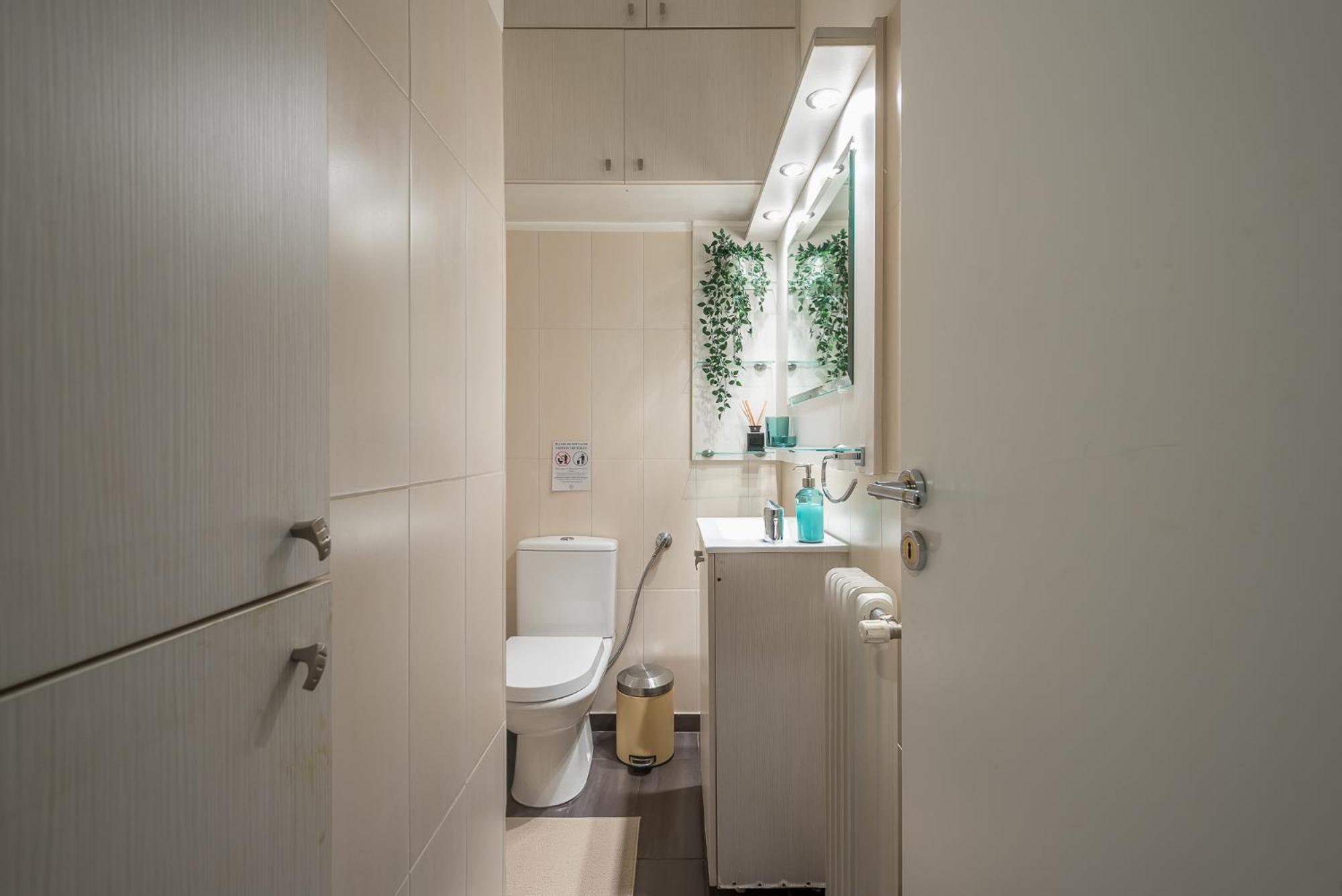 Spacious 2Bds Apt With Acropolis View In Center Athen Eksteriør billede