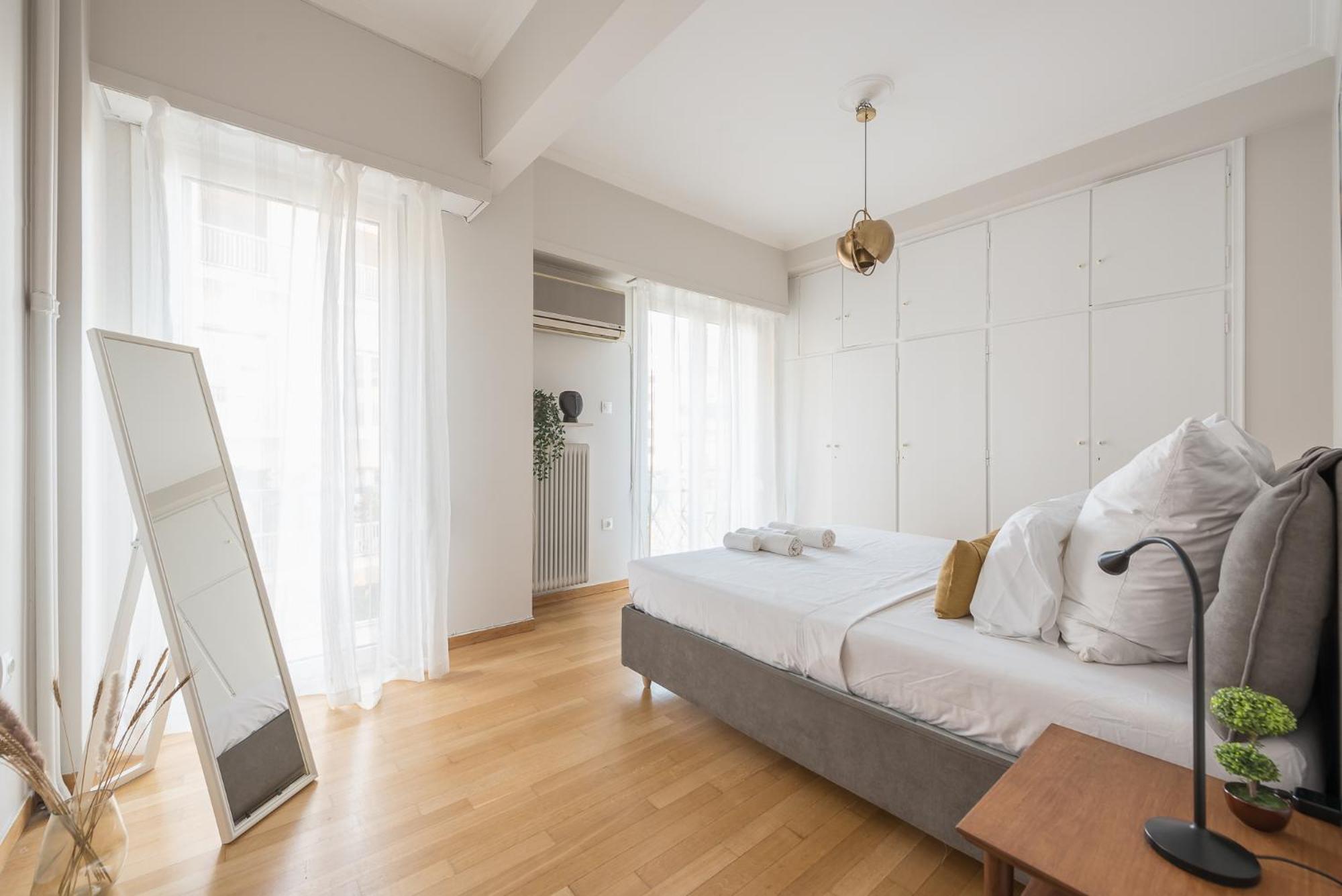 Spacious 2Bds Apt With Acropolis View In Center Athen Eksteriør billede
