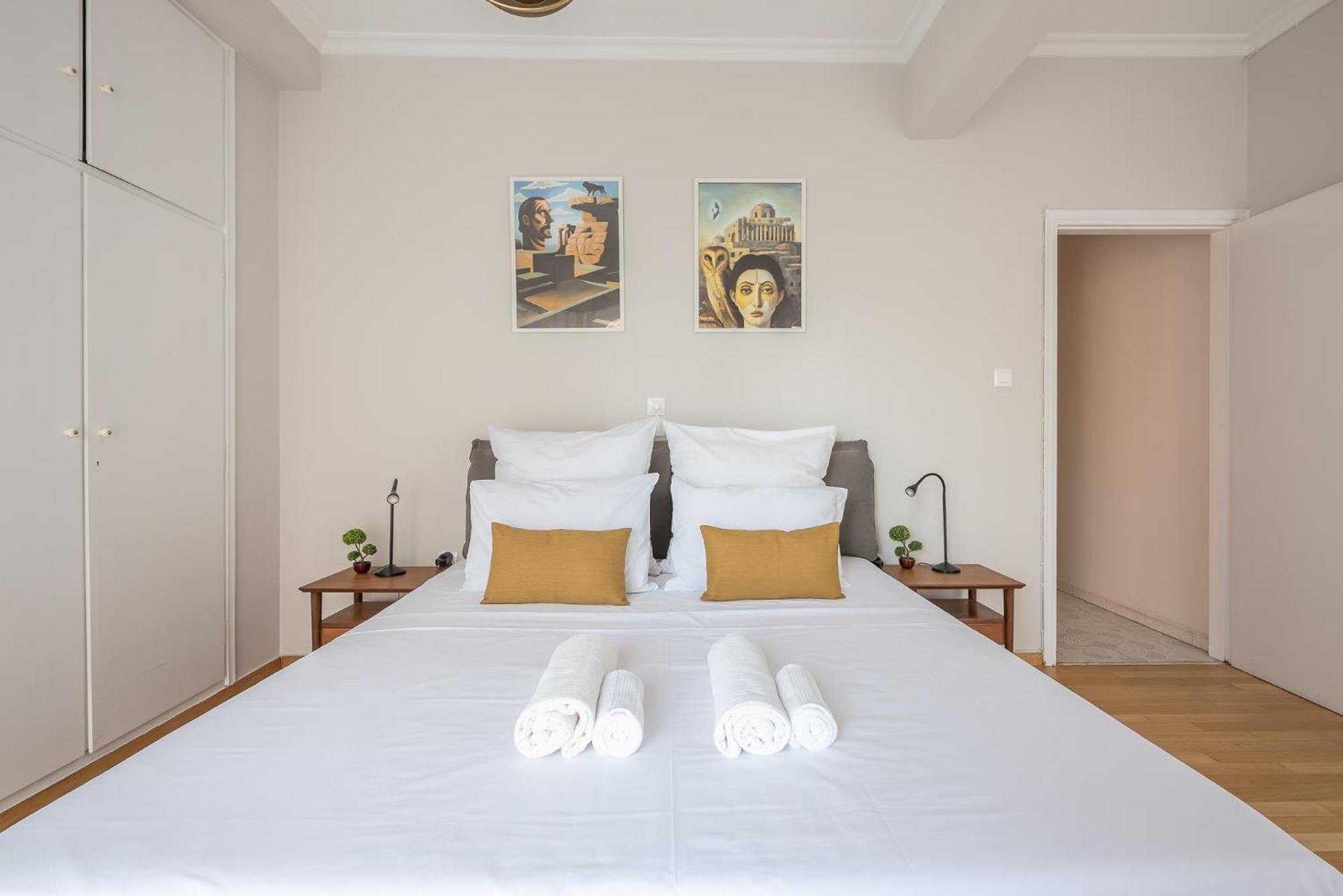 Spacious 2Bds Apt With Acropolis View In Center Athen Eksteriør billede